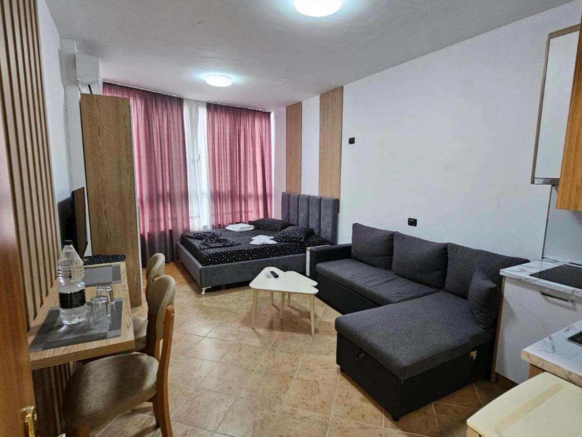 Orkidea 2 * Golem (Tirana)